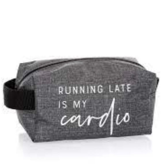 ThirtyOne Medium Let’s Go Pouch - Picture 1 of 3